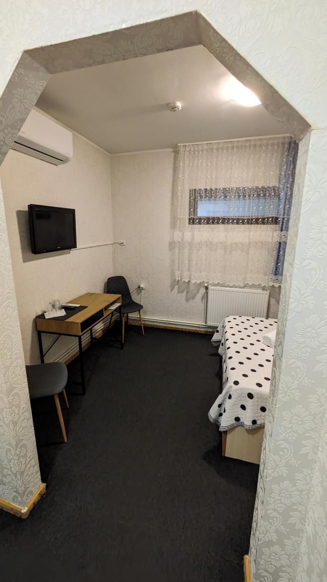 Motel Don Tomaso Vaslui Bagian luar foto
